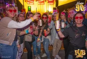 Pub Festival | Wetzikon Neon 90's