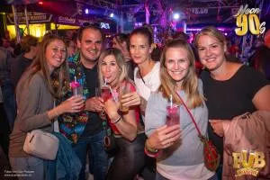 Pub Festival | Wetzikon Neon 90's