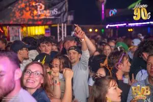 Pub Festival | Wetzikon Neon 90's